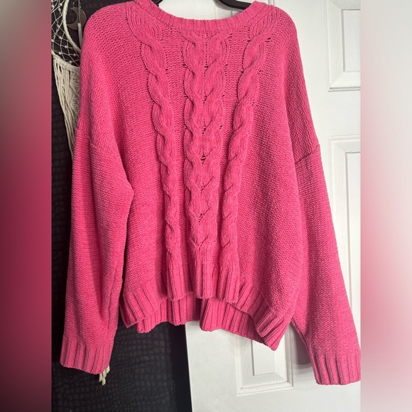 thick pink cozy sweater🩷✨ - Picture 1 of 2